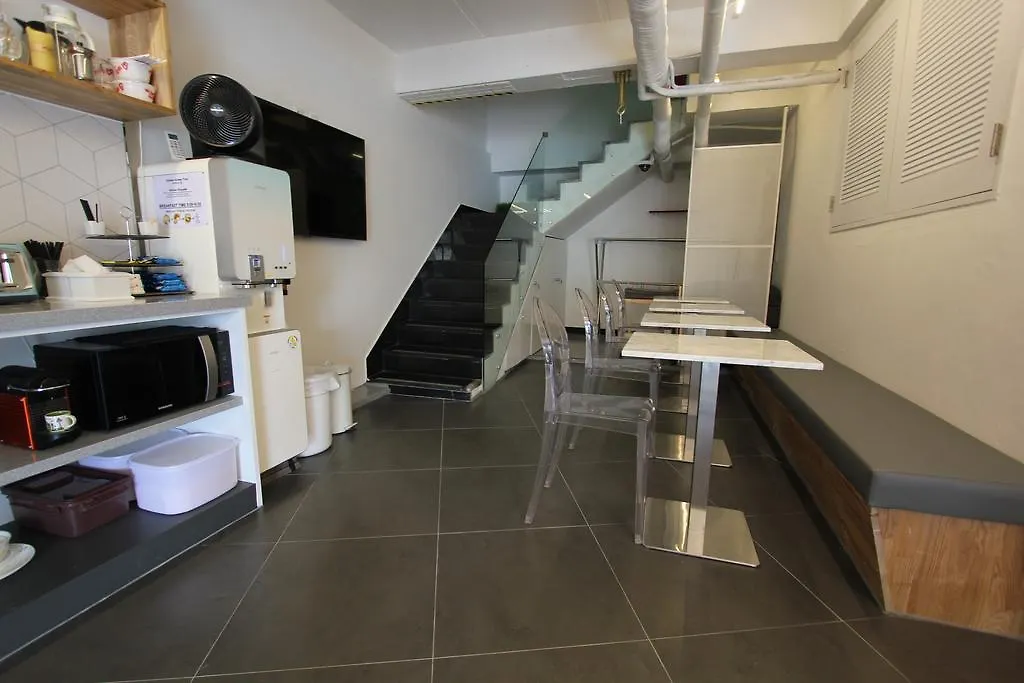 Πανσιόν B My Guesthouse Σεούλ